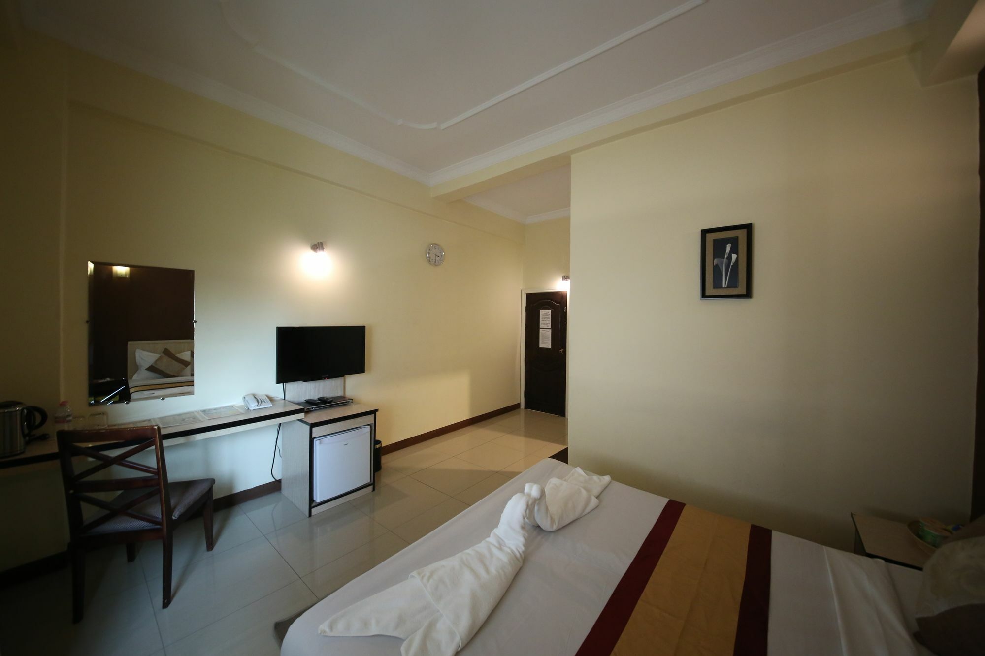 Hotel 72 Yangon Exterior photo